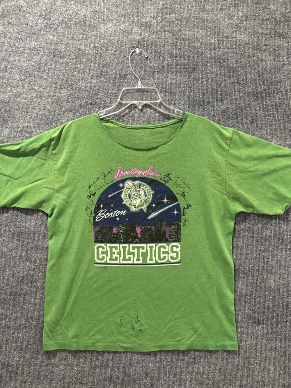 Boston Green 80 S Celtics Shooting Stars Graphic T Shirt Cut Tag